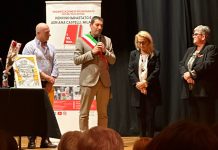 Viadana, impegno antimafia: benemerenza a Catia Silva nella serata con Mongiovì