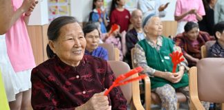 Cina, oltre un milione di anziani beneficiano di sussidi per l’assistenza