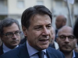 Conte “Meloni fatica a far dimettere Santanchè, situazione indecorosa”