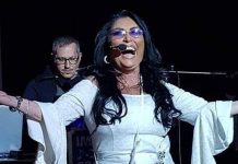 Addio a Cinzia Oscar, voce della canzone napoletana: aveva 63 anni