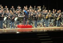 La Banda dell’Esercito incanta il Sociale: successo di pubblico e di solidarietà