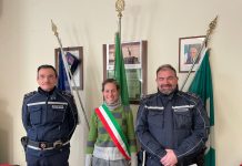 Segnalazione civica e intervento rapido della Polizia Locale: auto rubata torna al proprietario