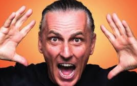 Al Bibiena arriva “Caveman” lo spettacolo cult sull’eterno scontro uomo donna