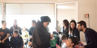 Renato Zero in visita a Casa del Sole: “Ammiro la vostra dedizione al sorriso”