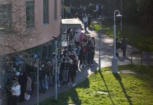 Meningite, salgono a 20 i casi in Inghilterra: ora vaccino per 5mila studenti