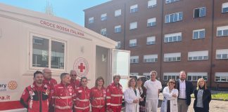 Il Rotary dona un ambulatorio mobile e un ecografo a Croce Rossa e Poma