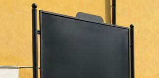 Torna la bacheca in via Mazzini a Suzzara per avvisi funebri ed eventi