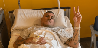 Bobo Vieri in ospedale, come sta dopo l’intervento al ginocchio