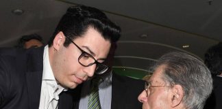 Umberto Bossi, l’addio del figlio Renzo: “Sempre fedele ai suoi ideali”