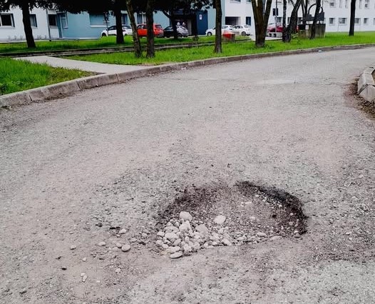 buca parcheggio ospedale