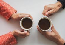 Caffè e tè contro la demenza? Cosa c’è di vero secondo i medici