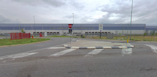 Incidente sul lavoro al centro logistico Rossetto: 25enne colpito da bancale, ricoverato al Poma