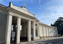 Castiglione, nuovo montascale al cimitero per abbattere le barriere architettoniche