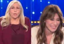 Mara Venier, gaffe in diretta: sente squillare il telefono ma…