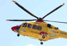 Castellucchio, bimbo di 4 anni sfugge alla madre e precipita da 4 metri: elitrasportato a Brescia