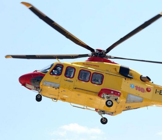 Castel d’Ario, infarto mentre fa giardinaggio: gravissimo 51enne, elitrasportato a Verona