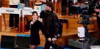 Amici, oggi domenica 8 marzo: Emma e Rkomi ospiti