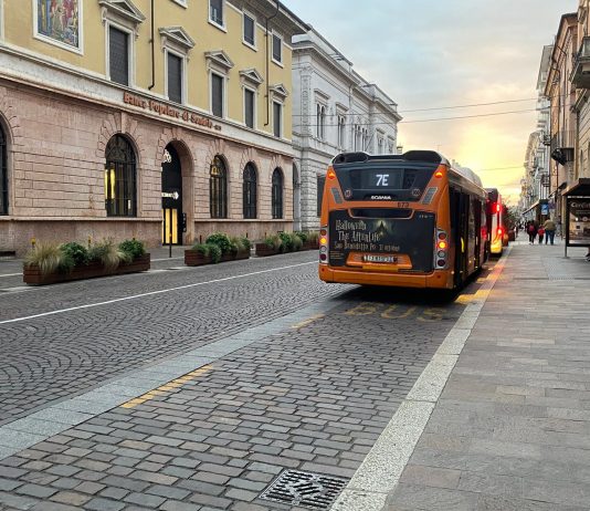 Pradella, ripartono i lavori sui sanpietrini: secondo intervento dopo il restyling
