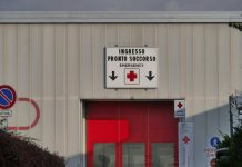 Cos’è la meningite, malattia che ha colpito il figlio di Sal Da Vinci da piccolo