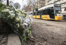 Tram deragliato a Milano: si indaga su telefono autista, scatola nera e protocollo