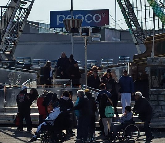 Lunapark del Boma, festa con giostre e frittelle gratis per 180 ragazzi con disabilità