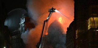 Scozia, enorme incendio a Glasgow: chiude stazione ferroviaria