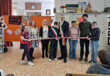 Revere, inaugurata la nuova biblioteca delle scuole medie. Borsari: “Investimento per i giovani”