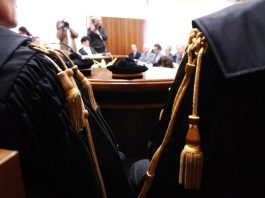 Medico in pensione con 100 giorni di ferie non godute, indennizzo da 60mila euro