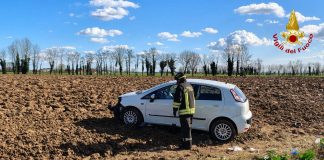 Buscoldo, auto esce di strada lungo via Torre d’Oglio: cinque feriti