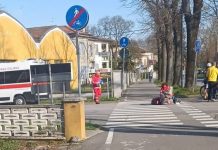 Suzzara, paura in viale Virgilio per la caduta dalla bicicletta di una pensionata