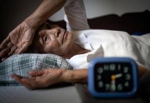 Insonnia degli anziani disturbo sottovalutato, i consigli di Garattini