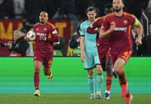 Roma-Bologna, rigore segnato da Malen ma i giallorossi chiedono un altro penalty. Cos’è successo in Europa League