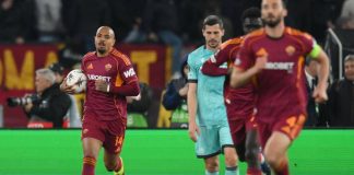 Roma-Bologna, rigore segnato da Malen ma i giallorossi chiedono un altro penalty. Cos’è successo in Europa League