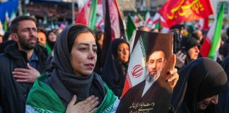 Iran, Mojtaba Khamenei rompe il silenzio: “Voglio vendetta contro Usa, lo stretto di Hormuz resterà chiuso”