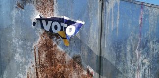 Sermide e Felonica, vandalizzati i manifesti per il Sì al Referendum. Lega: “Metodi vigliacchi”