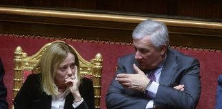 Iran, Meloni agli italiani: “Siate prudenti”. Tajani: “Se situazione peggiora evacuazione in poche ore”
