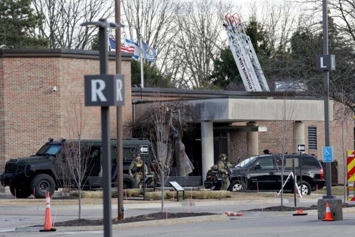 michigan_sparatoria_sinagoga_scuola_afp