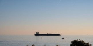 Turchia, la denuncia di Ankara: “Nostra petroliera attaccata nel Mar Nero”