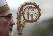 Israele impedisce a cardinale Pizzaballa accesso a Santo Sepolcro per messa domenica delle Palme. Meloni: “Un’offesa”, Tajani convoca l’ambasciatore