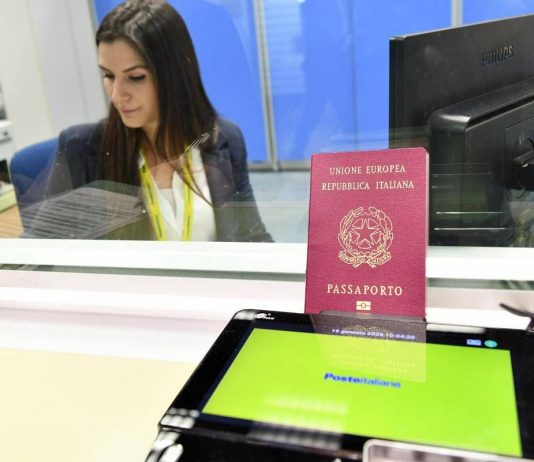 Poste, a febbraio quasi 16 mila passaporti erogati (+36%): oltre 6.500 uffici in cui si può richiedere documento
