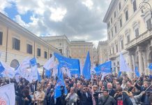 Referendum, le Camere penali e il loro Comitato in piazza a Roma per il Sì