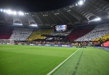 Roma, coreografia contro Bologna. Ironia social: “Sembra un gatto”