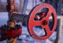 Iran, compagnie petrolifere in pressing su Trump: “Crisi rischia di aggravarsi”