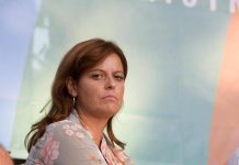 Ilaria Salis e la perquisizione in hotel a Roma: “Italia ormai è un regime”