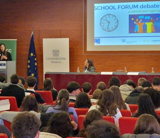 Europa sotto esame allo School Forum, Novellini (Confindustria): “emozionante la passione dei ragazzi”