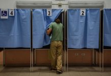 Tragedia ai seggi a Lonato del Garda per un malore fatale: voto sospeso