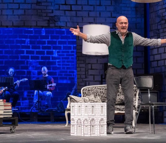 Castiglione, teatro soldout per Bisio: il 28 marzo c’è “La mia vita raccontata male”