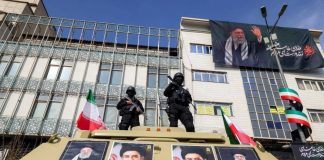 Iran: “Negoziati con Usa non all’ordine del giorno, attacchi finché necessario”. Pasdaran a Trump: “Decideremo noi la fine della guerra”