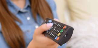 L’ansia da guerra fa volare gli ascolti tv notturni, boom per notizie e film horror