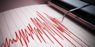 Terremoto oggi nel Golfo di Napoli, scossa magnitudo 5.9 a grande profondità